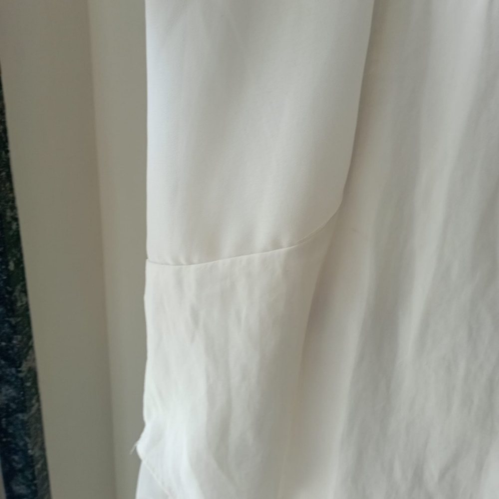 Forever 21 Silk Summer Top - Picture 4 of 9
